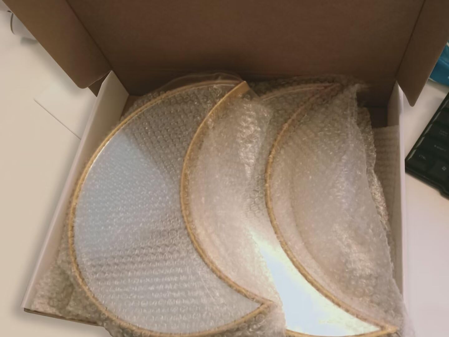 5 pcs Scandinavian Natural Decor Acrylic Moonphase Mirrors Interior Design Moon Phase Mirror Bohemian Wall Decoration for Home Living Room Bedroom Decor - No Need to Punch (Gold)