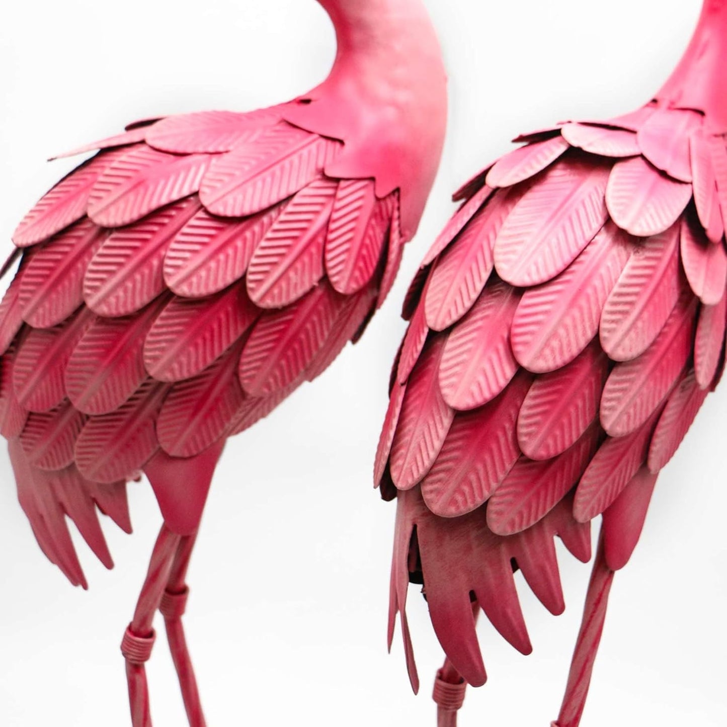 YOUKI Metal Yard Art Flamingo Decor Pink Flamingos for Yard Garden Statues Red Flamingo Yard Art Outdoor Sculptures for Outside Home Patio Lawn Ornaments Backyard Decor, Set of 2