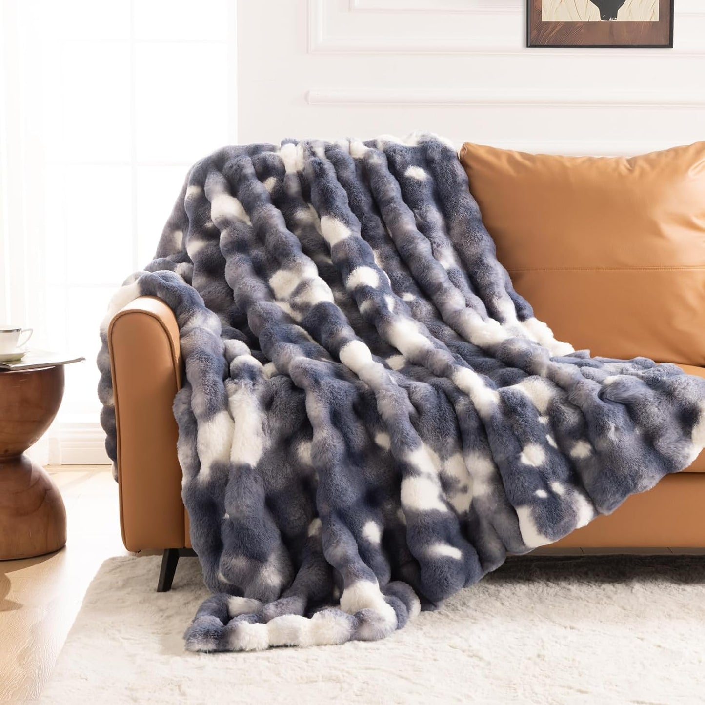 Cozy Faux Fur Throw Blanket for Bed Warm Fuzzy Throw Blanket, Soft Plush Thick Bubble Blankets for Bedroom and Living Room, Furry Luxury Blanket, 60 x 80,Tie-Dye Blue