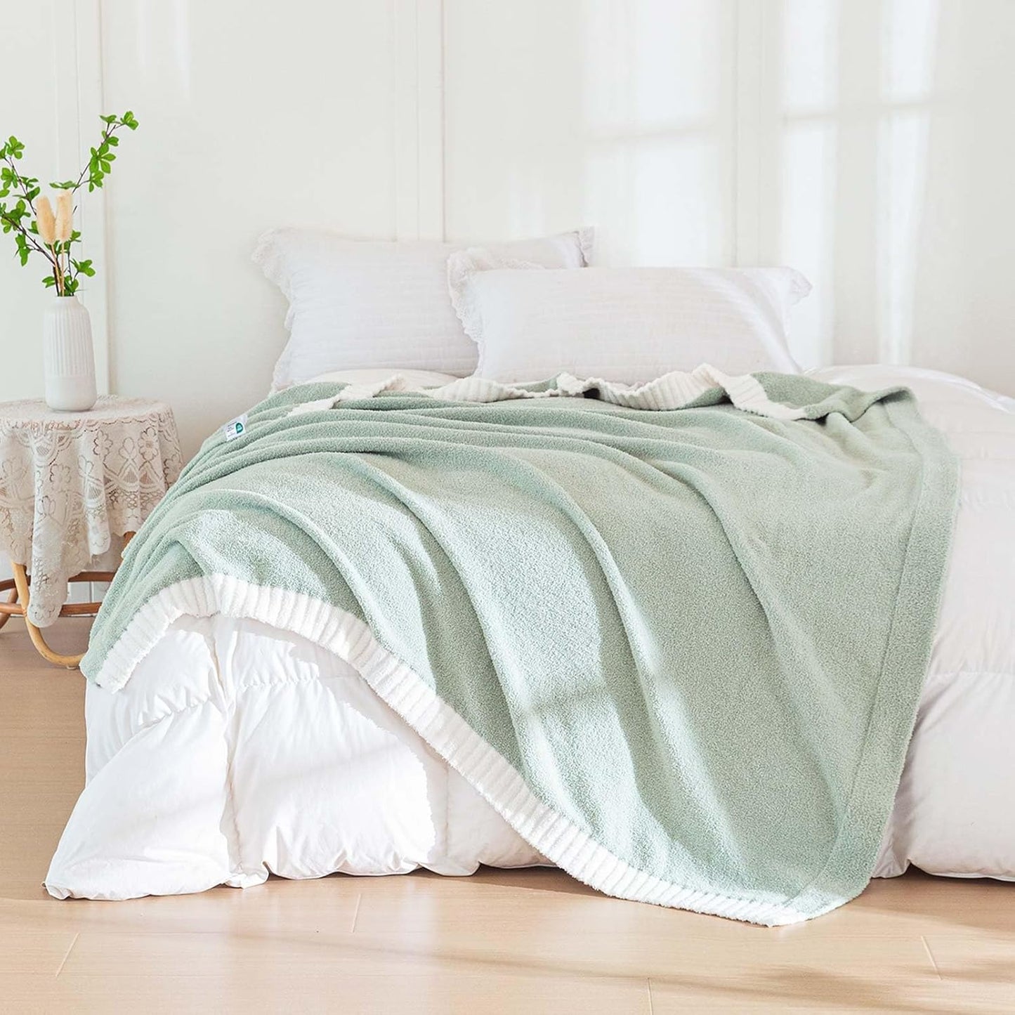 Soft Fuzzy Throw Blanket - Green Cozy Warm Knit Fluffy Plush, Lightweight & Breathable, Throw for Bed, Chair, Sofa, Couch, Outdoor, 60"X80", Oeko-TEX Certified