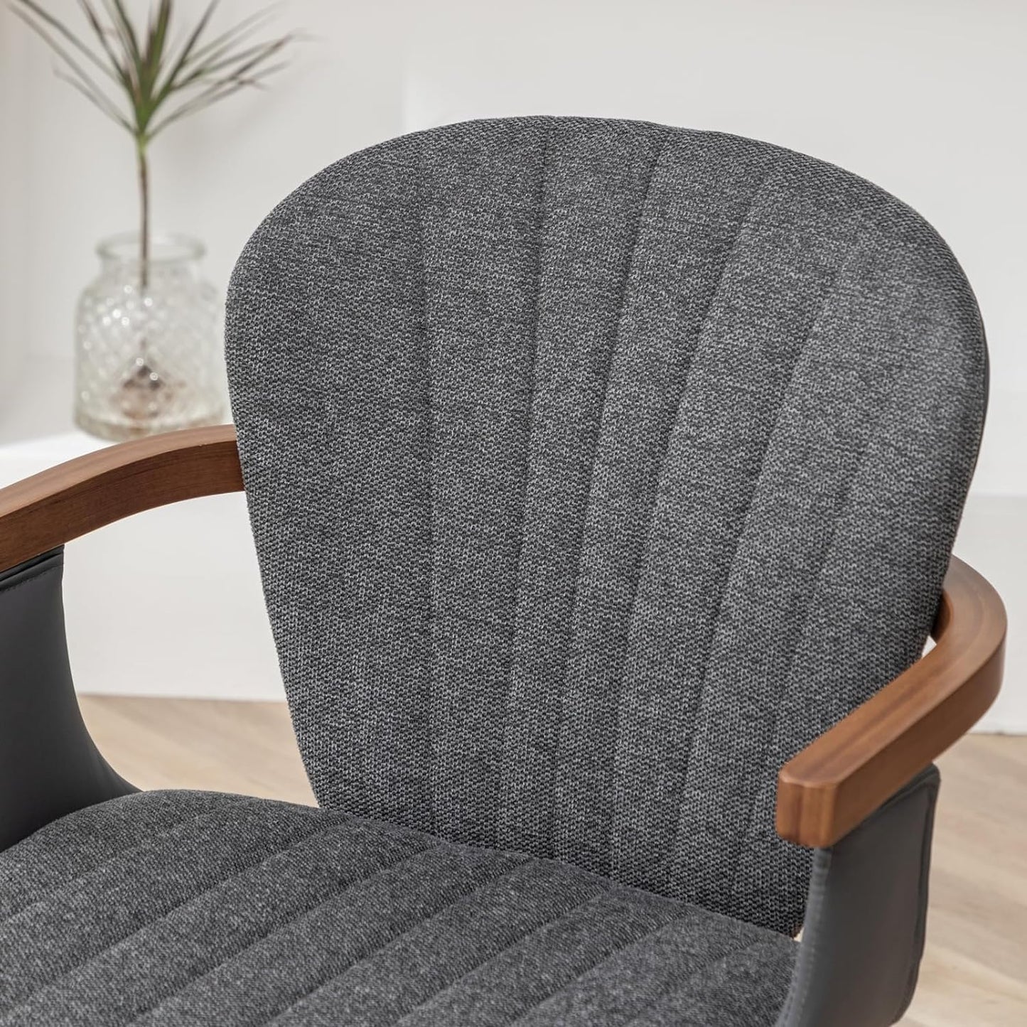 LUNLING Swivel Dining Chairs Set of 4, Mid Century Modern Gray Fabric+Faux Leather Kitchen Chairs with Arms,Bamboo Legs Side Chairs No Wheels,Accent Chair for Dining Rooms and Offices(Gray Fabric)