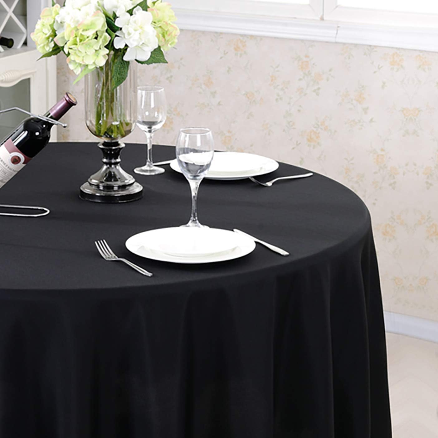 Surmente Black Tablecloth for Round Tables, 90-inch Round Table Cloths for Weddings, Banquets, or Restaurants