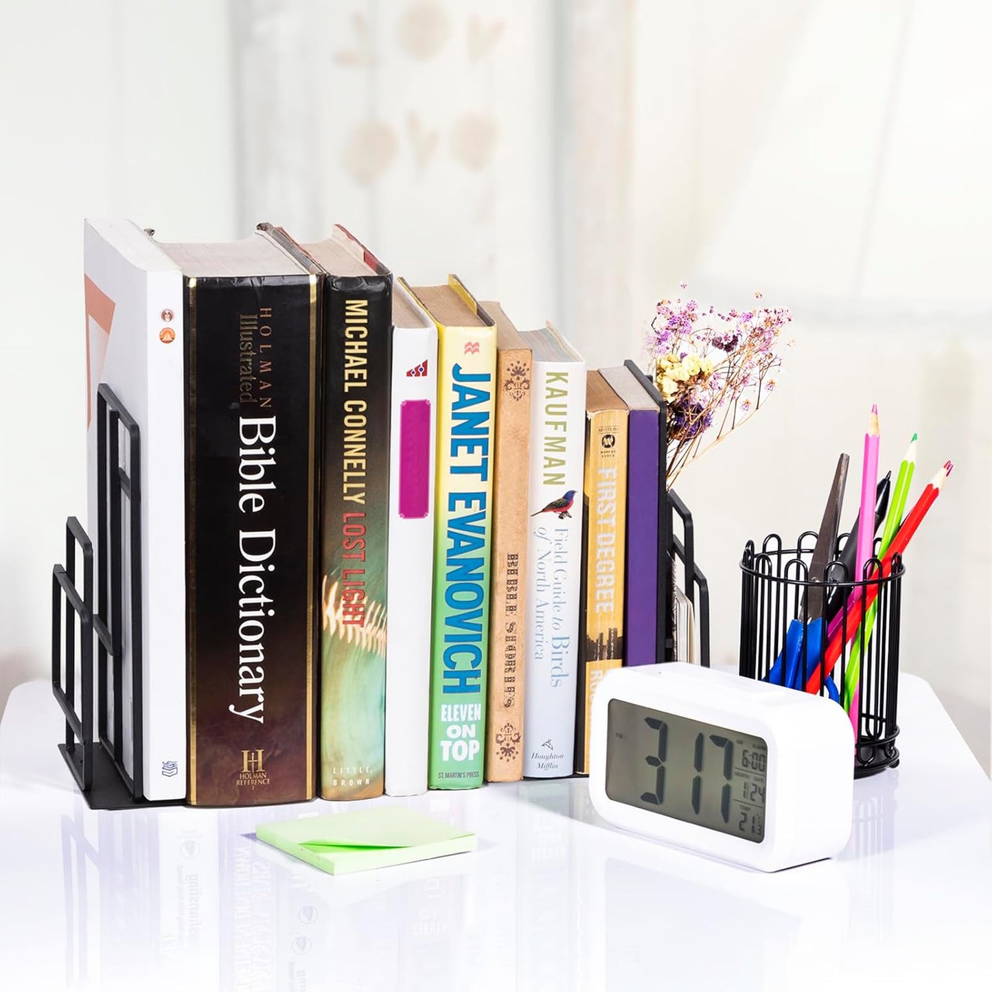 SRIWATANA Book Ends Heavy Duty, Decorative Black Bookends for Shelves, Window Lattice Design
