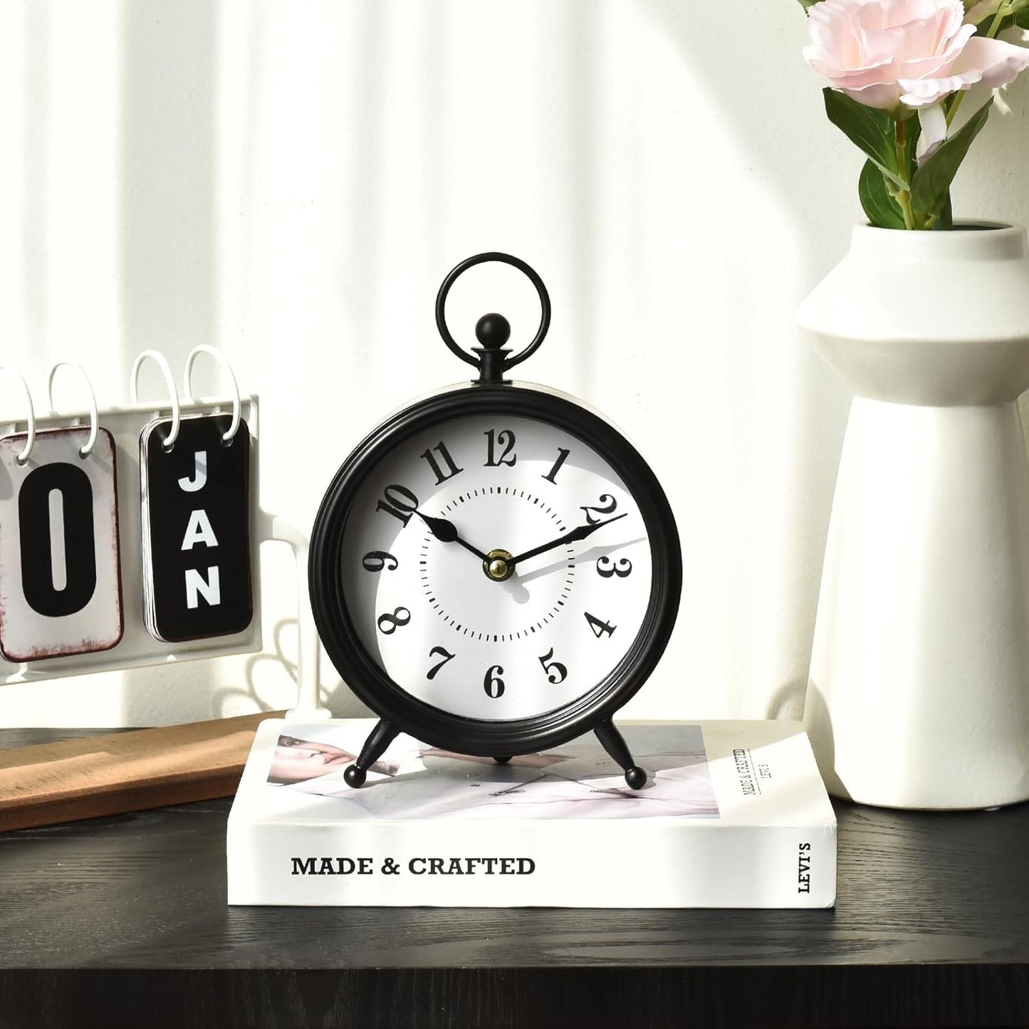 Vintage Black Table Clock on Stand, Decorative Desk and Shelf Clock，Decorative Battery Operated Table Top Clock for Living Room，Silent Non-Ticking(Small)