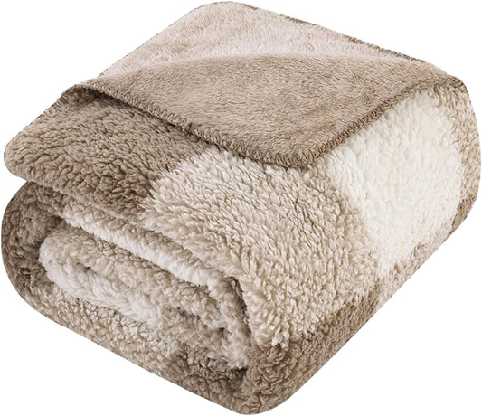 LURKA Checkered Sherpa Fleece Throw Blanket - Extra Thick and Warm Winter Soft Fuzzy Plush Blanket for Couches, Beds & Pets, Khaki, 50x60 Inches