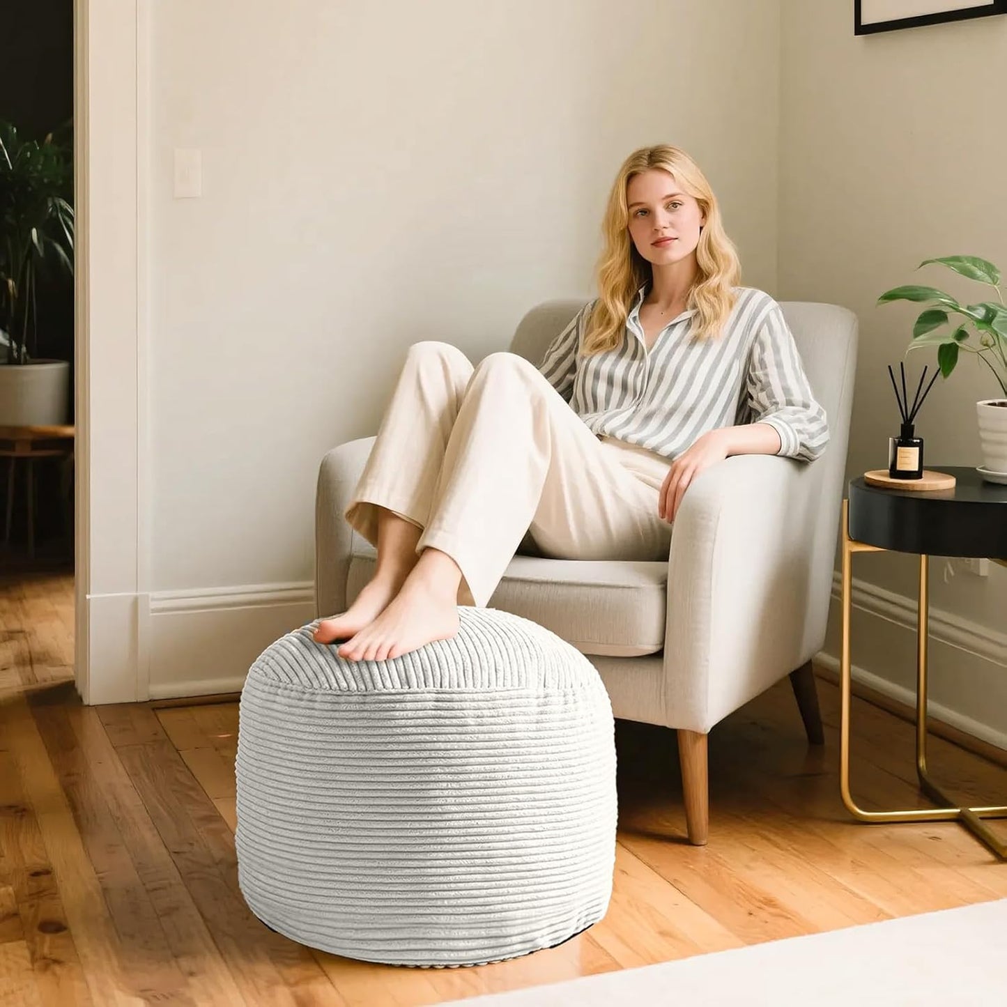 Round Stuffed Pouf Ottoman, Foot Stools Ottoman,Corduroy Poufs with Foam Chunk Filling, Furry and Fluffy Storage Ottomans, 20 X 15 Floor Poufs Foot Rest for Living Room