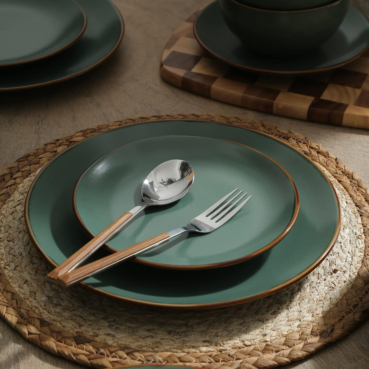 Stone Lain Brasa Modern Stoneware 32 Piece Dinnerware Sets, Plates and bowls Sets, Dish Set for 8, Green