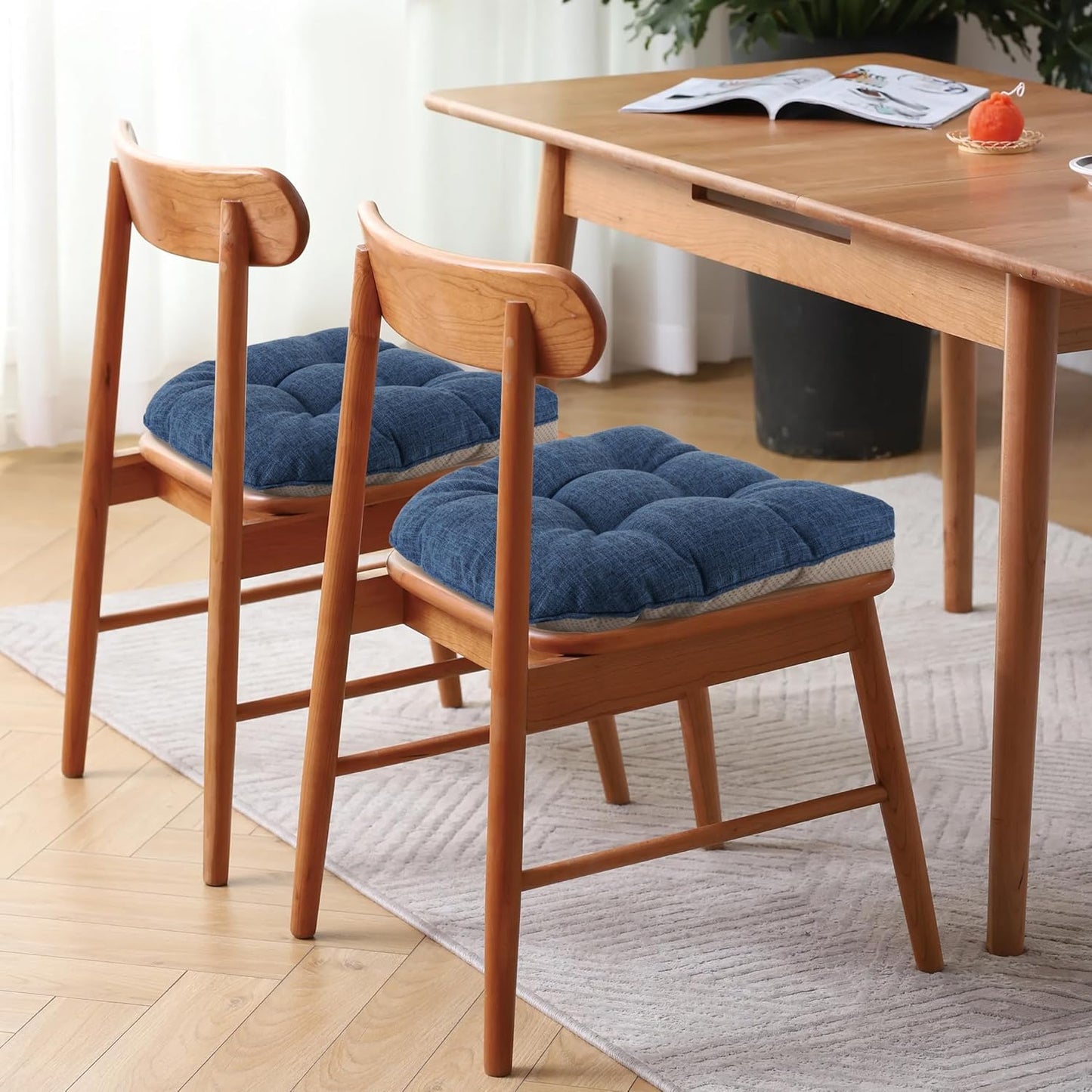 Non Slip Chair Cushions for Dining Chairs Set of 4 Kitchen Chair Cushions 18"x18"x3" Turfted Chair Pads Comfortable and Soft Seat Cushion with Ties, Royal Blue