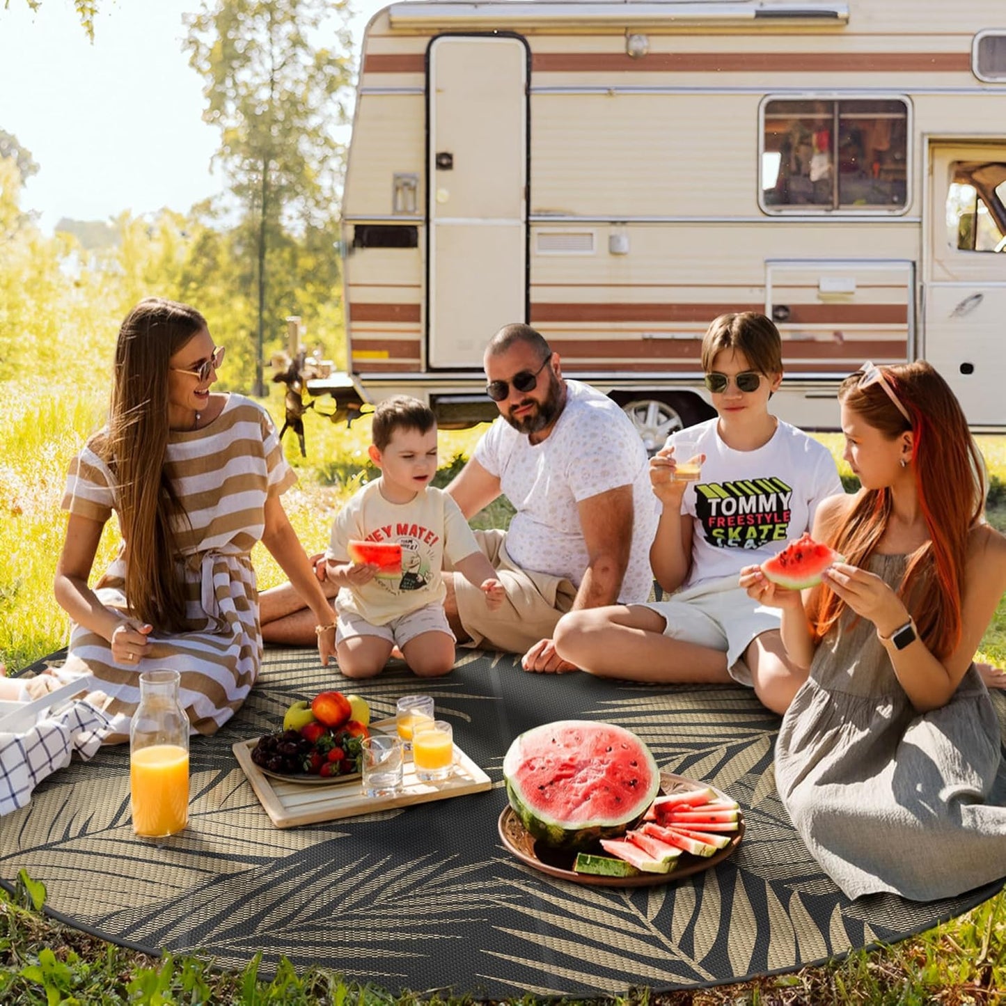 GENIMO Outdoor Rug 8' Round Waterproof for Patios Clearance, Reversible Outdoor Plastic Straw Camping Rug Carpet, Large Area Rugs Mats for RV, Camper, Deck, Balcony, Porch, Beach, Picnic, Black&Brown