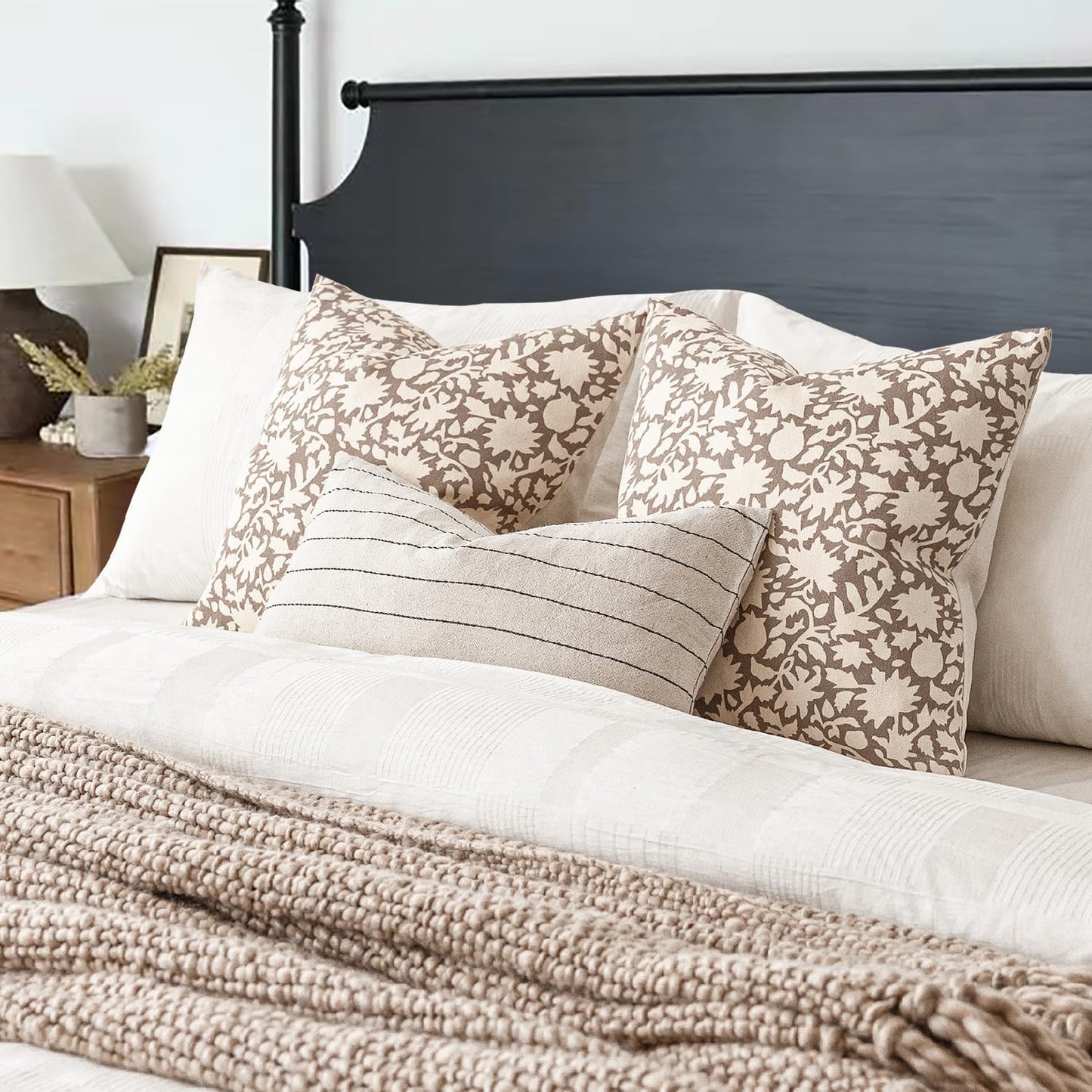 Foindtower Set of 2 Decorative Neutral Floral Throw Pillow Covers Accent Farmhouse Cushion Covers Boho Vintage Pillowcase for Couch Sofa Bedroom Living Room Home Decor Outdoor,18×18 Inch,Tan