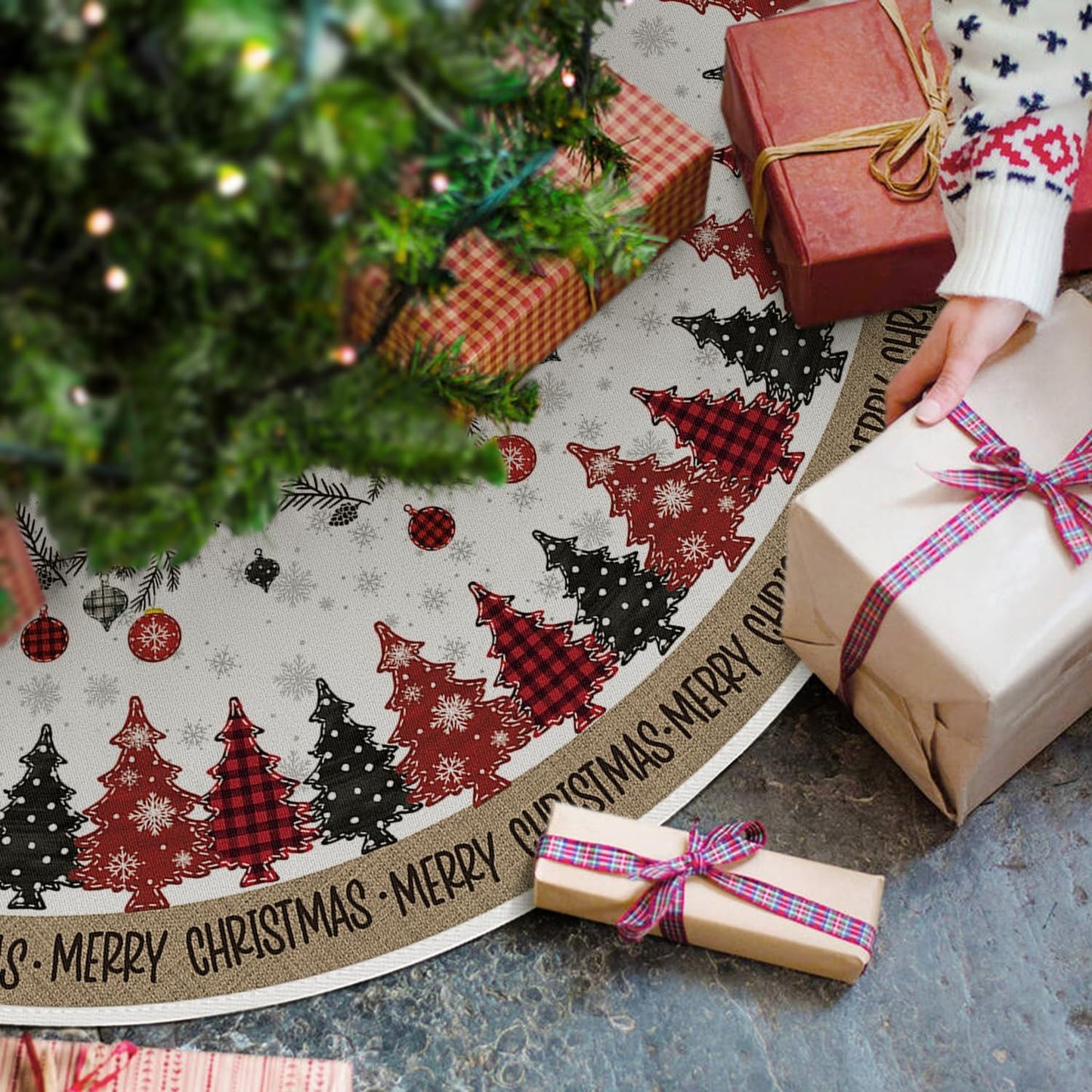 AVOIN colorlife Merry Christmas Christmas Tree Skirt 48 Inch, Christmas Ornaments Snowflake Winter Holiday Tree Mat Decoration