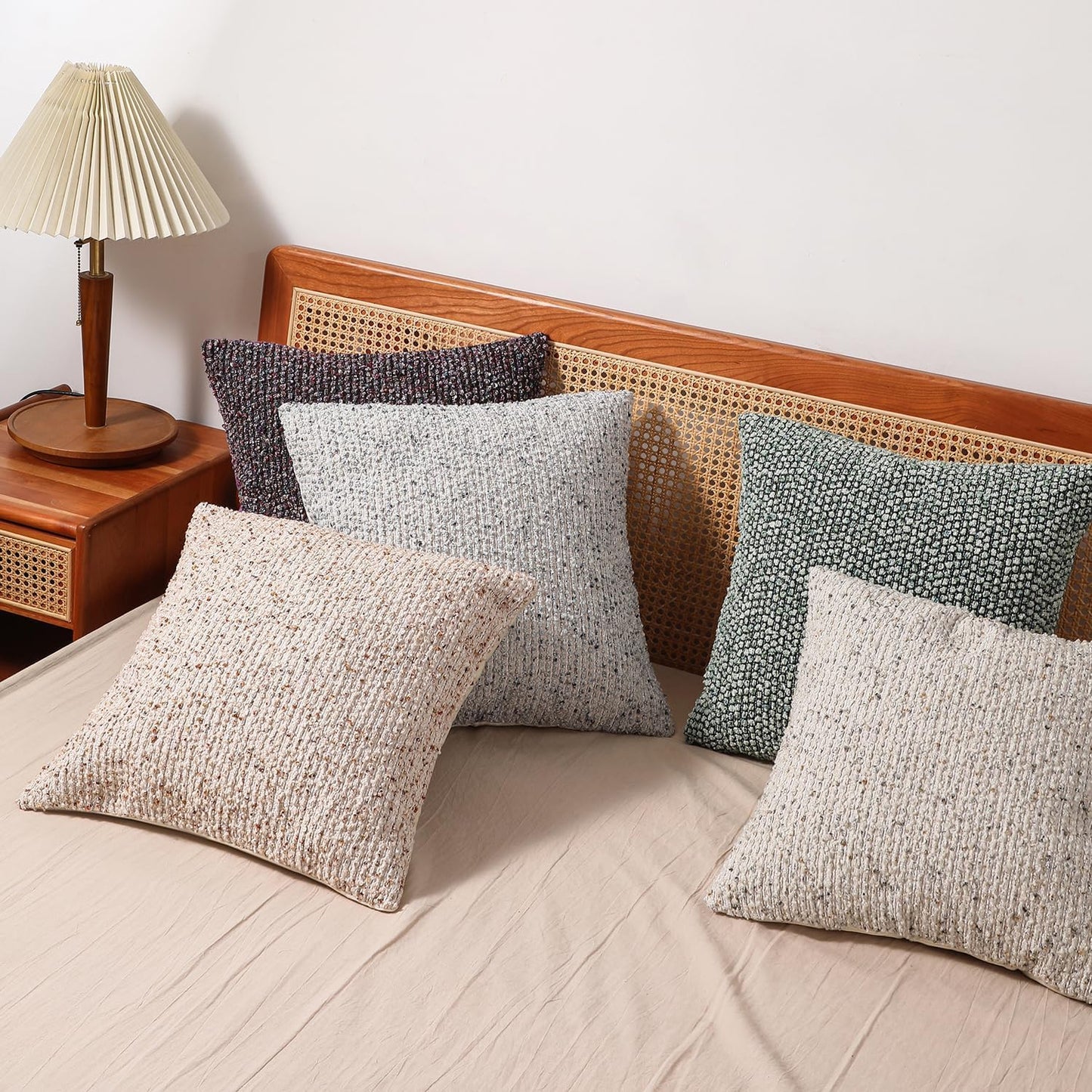 Striped Throw Pillow Covers 22x22 Set of 2 Green Textured Boucle Chic Morden Boho Accent Farmhouse Square Decorative Couch Pillow Covers for Home Decor Bed Sofa Living Room