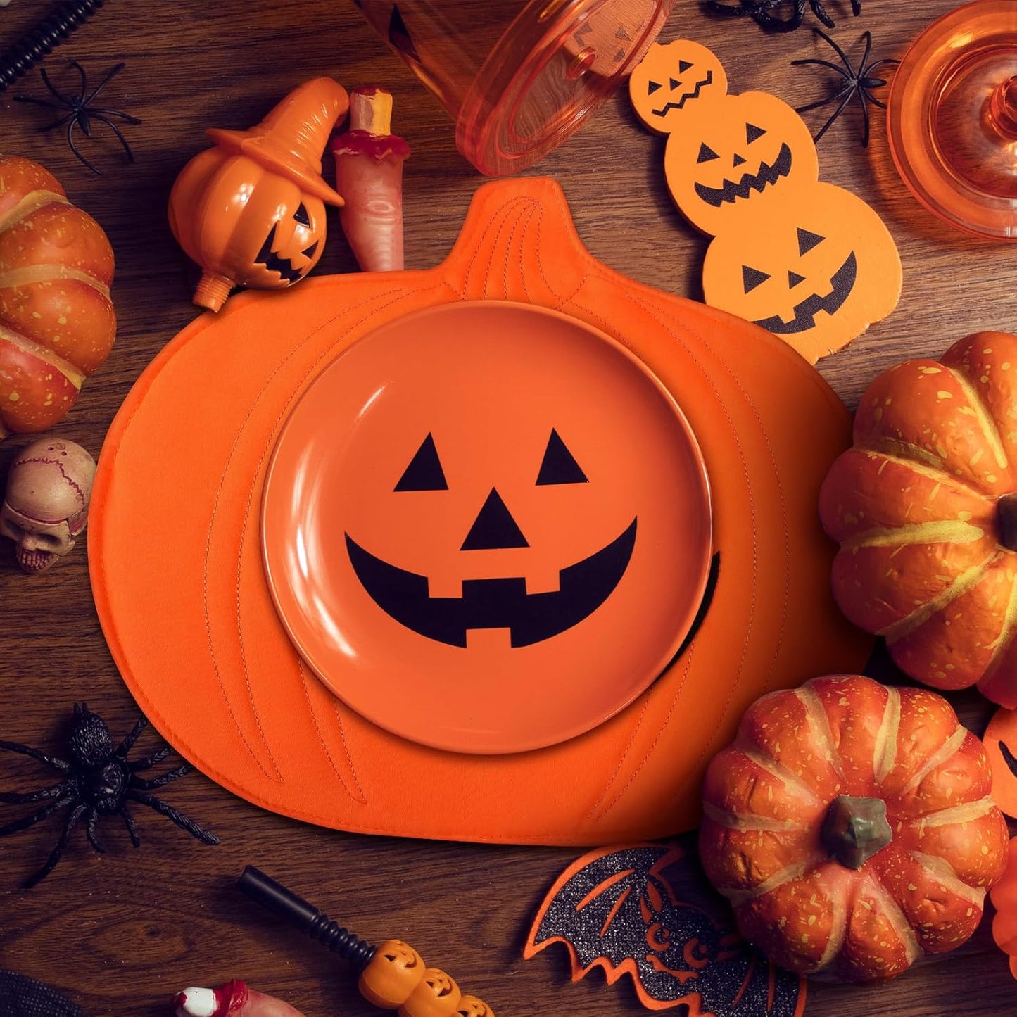 4 Pcs Halloween Pumpkin Placemats Jack O Pumpkin Shaped Heat-Resistant Table Mats 13 x 14 Fall Autumn Harvest Table Decoration for Thanksgiving Holiday Festival Kitchen Dinner Party Decor