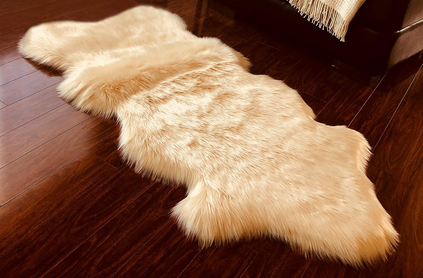 LAMBZY Faux Sheepskin Hypoallergenic Free Shape Silky Shag Rug, Luxury Shaggy Silky Plush Carpet for Bedrooms Rugs Living Kids Room Sofa Floor Rugs (Single and a Half 2'x4', 60x120 cm Cream)