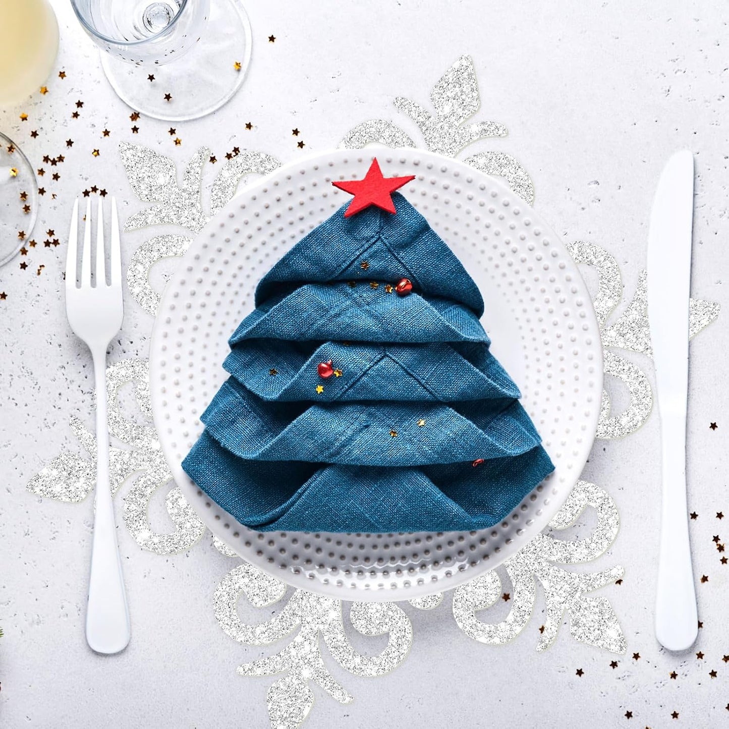 60Pcs Christmas Snowflake Paper Placemat Silver Glitter Snowflake Disposable Place Mat Winter Dining Table Mats for Xmas Birthday Party Kitchen