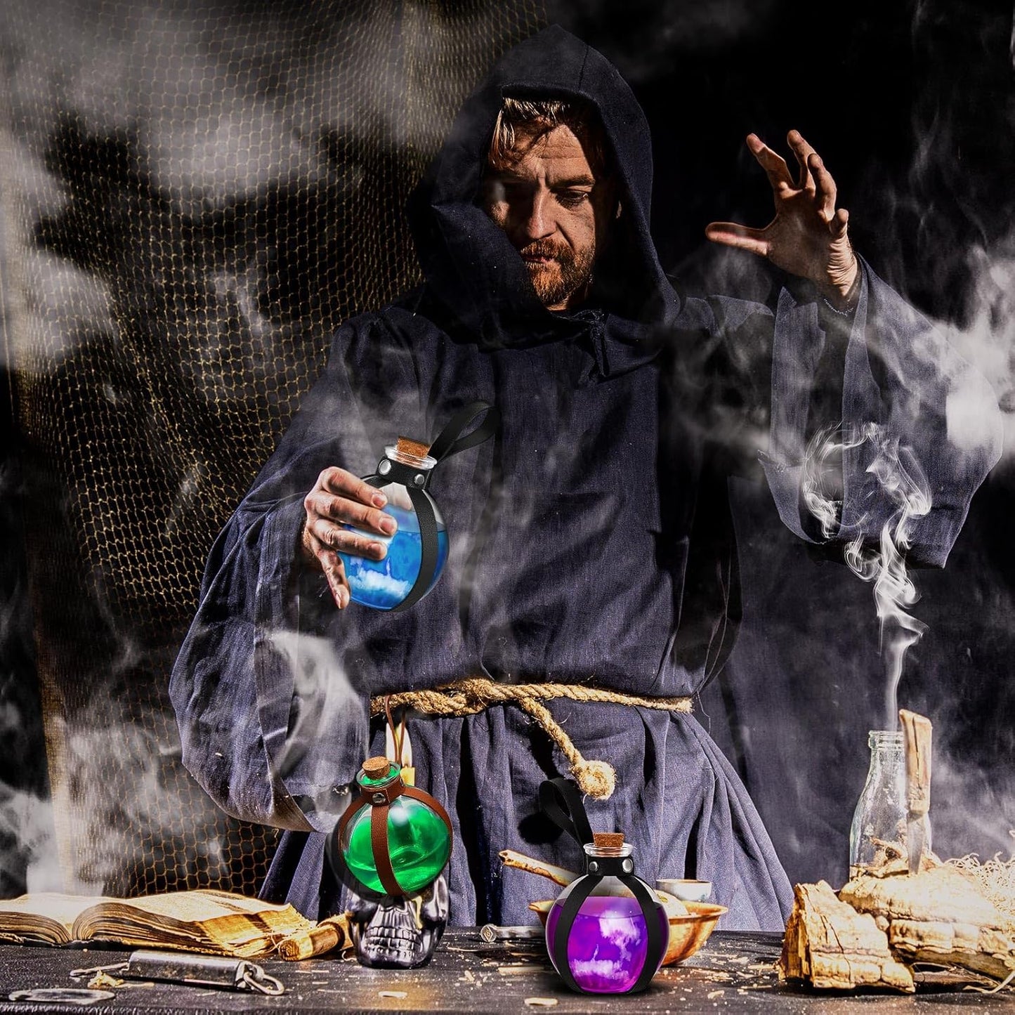 Patelai 2 Pcs Halloween Glass Potion Bottles with Belt Cork Renaissance Witch Costume Accessories Witch Props Potion Bottle for Halloween Party Decor Cosplay DIY Crafts Gift (Black,Brown)