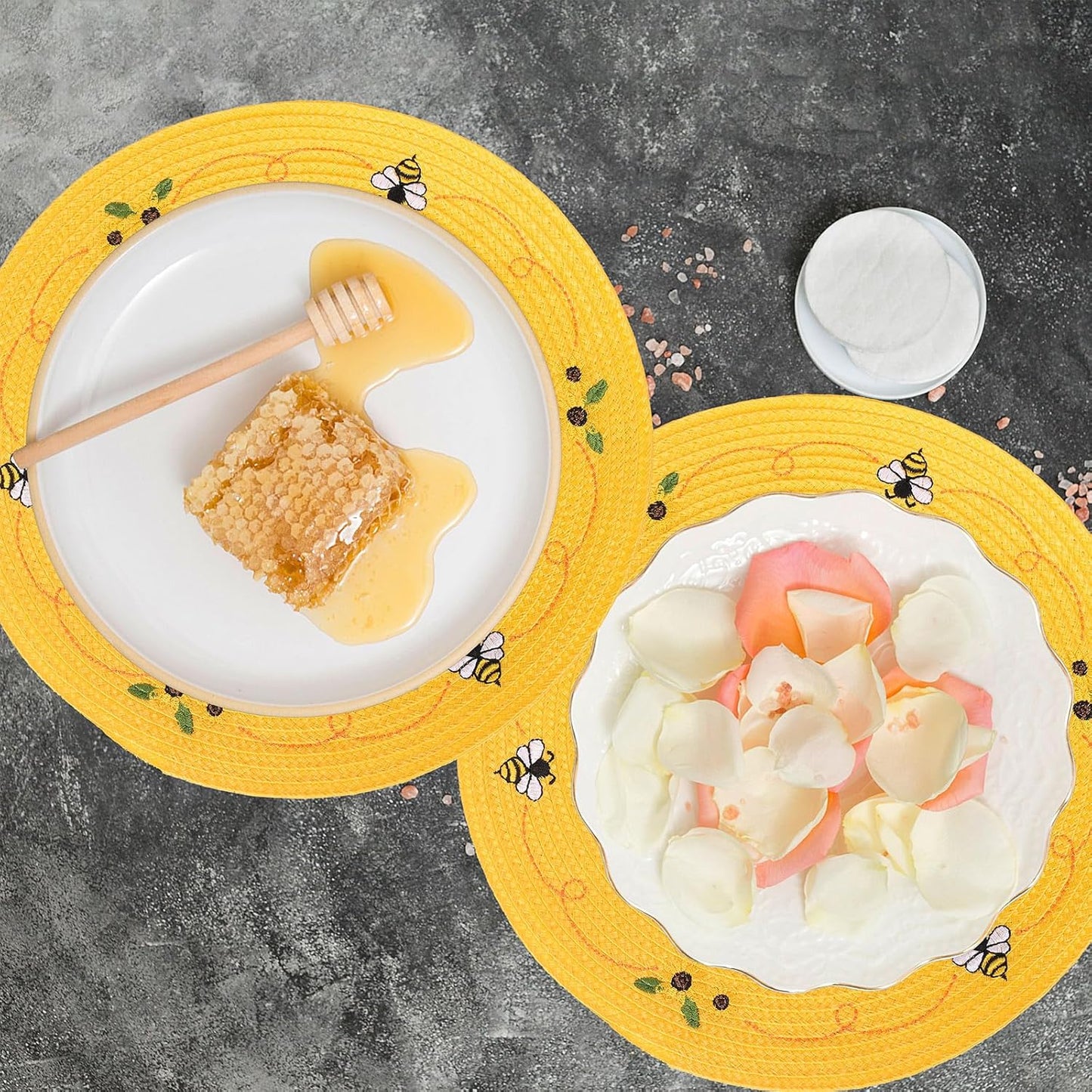 Whaline 4Pcs Round Placemats Bee Sunflower Embroidered Place Mats Bee Floral Dinner Table Mats for Home Spring Summer Holiday Birthday Baby Shower Party Decor