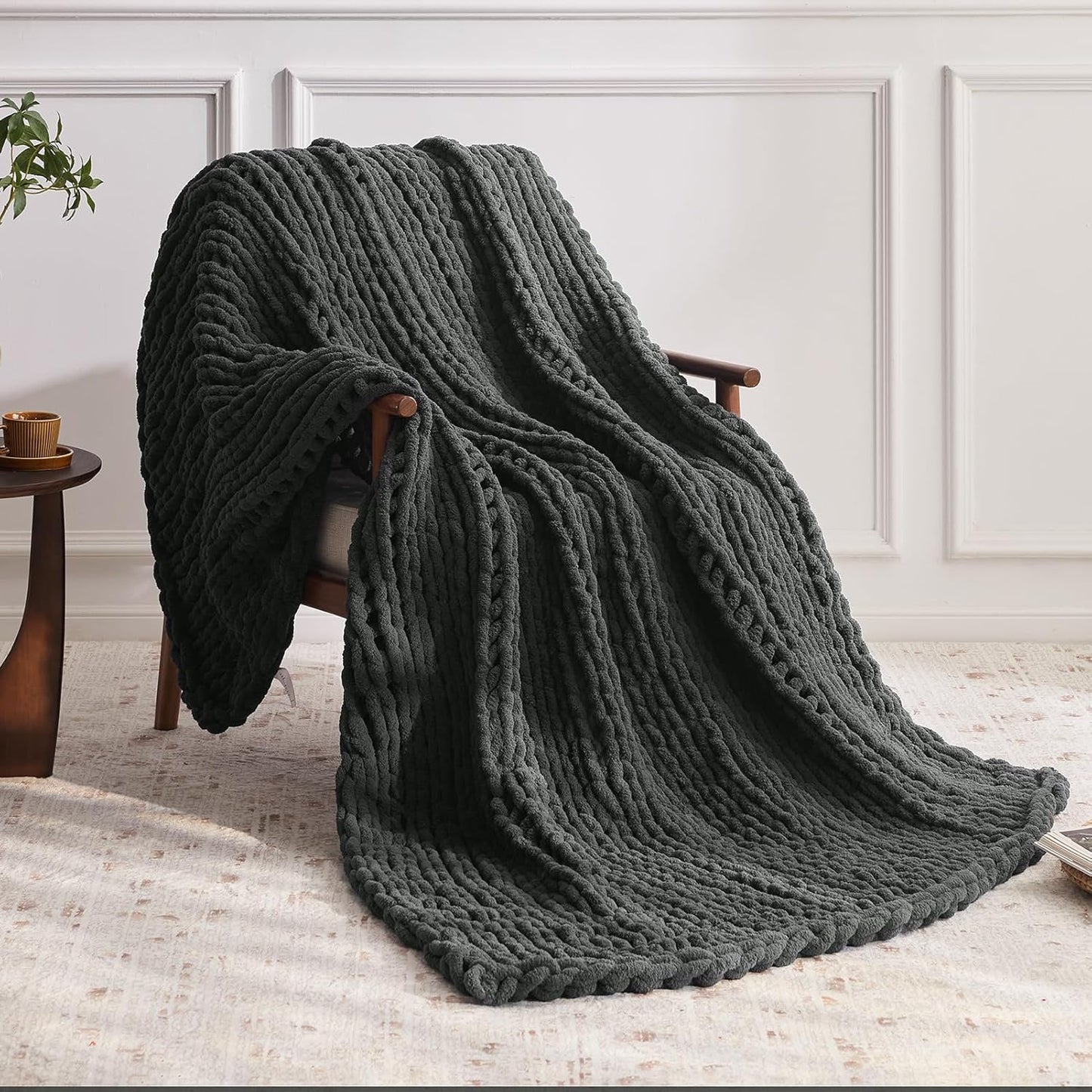 Chunky Knit Throw Blanket, 30''*40'' Knitted Throw Chenille Yarn for Bed Couch, Handmade Dark Grey Crochet Big Thick Blanket, Machine Washable Cute Comfy Blanket for Home Decor