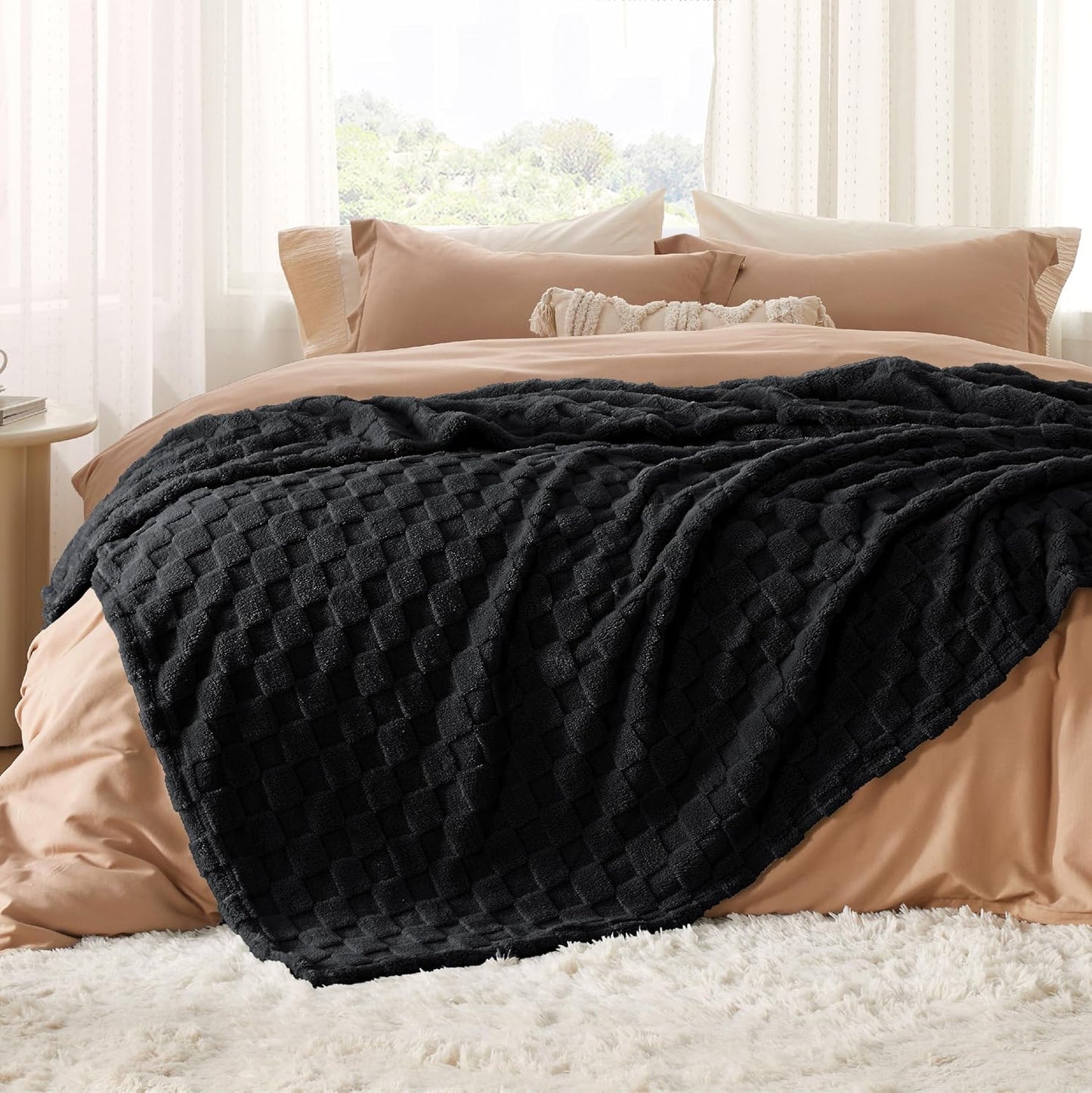 Bedsure GentleSoft King Size Blanket for Bed - Super Soft Cozy Blankets for Women Men Girls, Large Fuzzy Fleece Throw for Bedroom Decor, Black,108x90 Inches