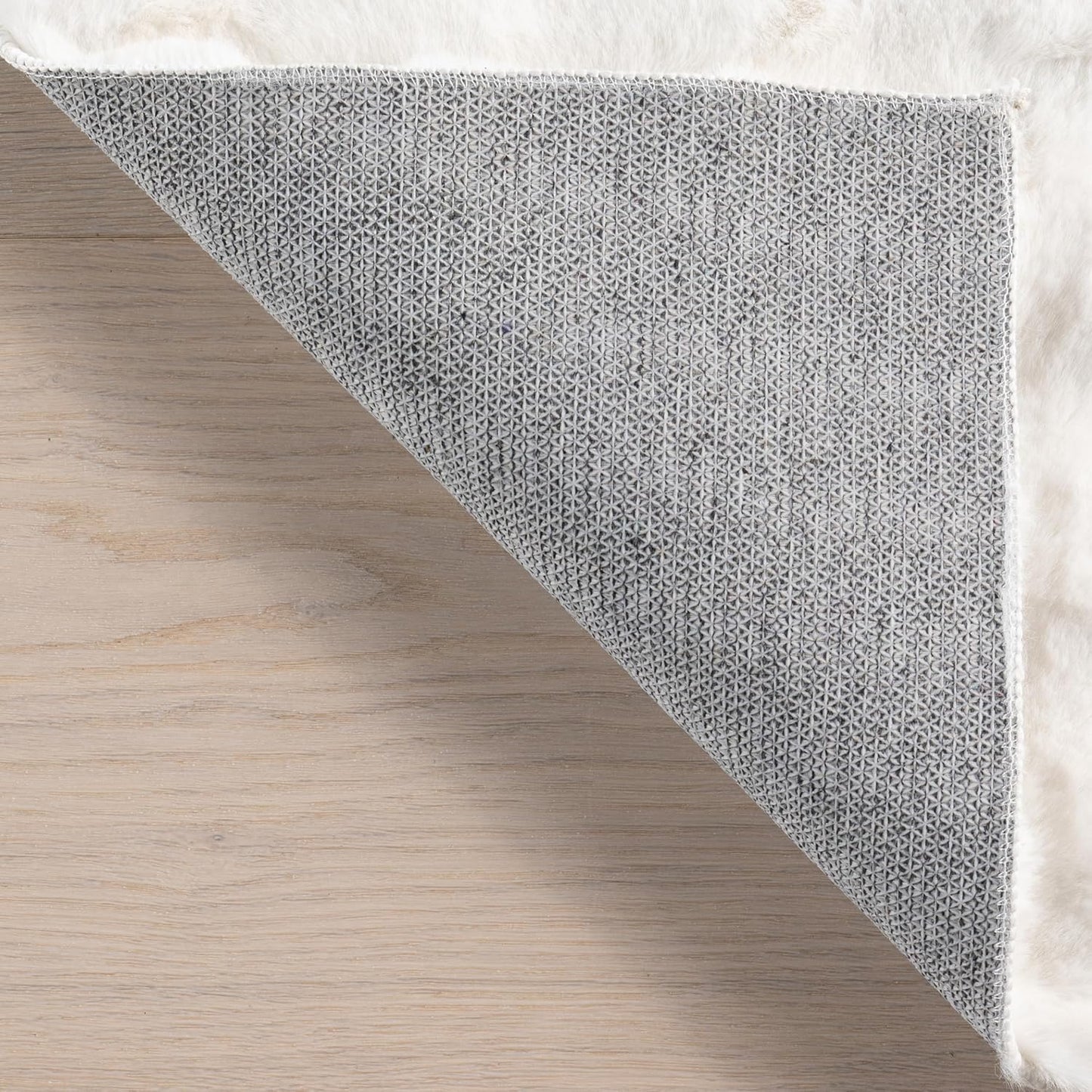 nuLOOM 5' x 8' Cozy Plush SuperiorWash Area Rug, Machine Washable, Non-Slip, Soft Fluffy Shag Carpet for Living Room Bedroom Kids Room Nursery Home Decor, Jeni White