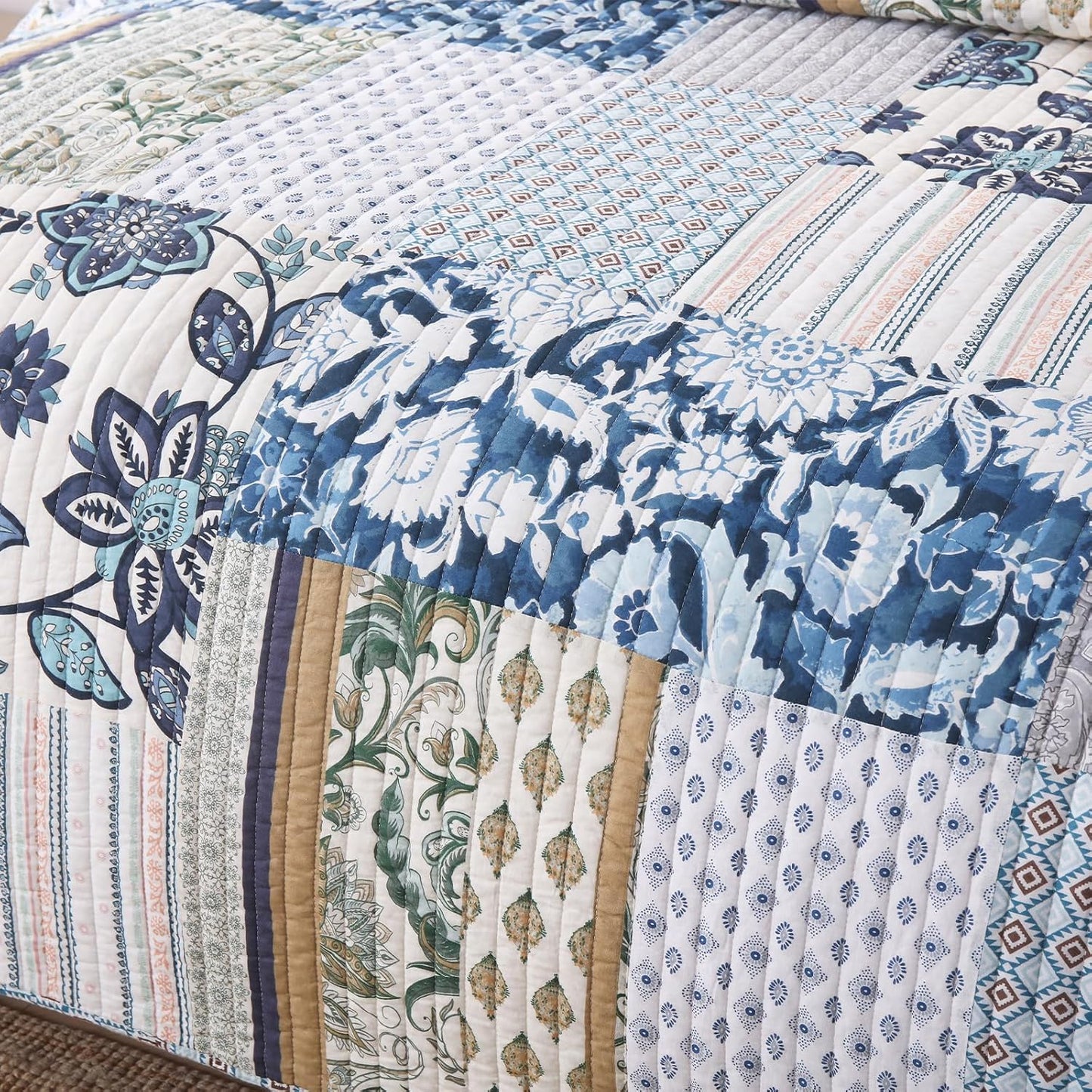 Yvooxny Queen Quilt Set Reversible Quilted Bedspread 3-Piece Lightweight Floral Real Patchwork Coverlet Bedding Set with Pillowcases for All Seasons, 98 * 90 Inches