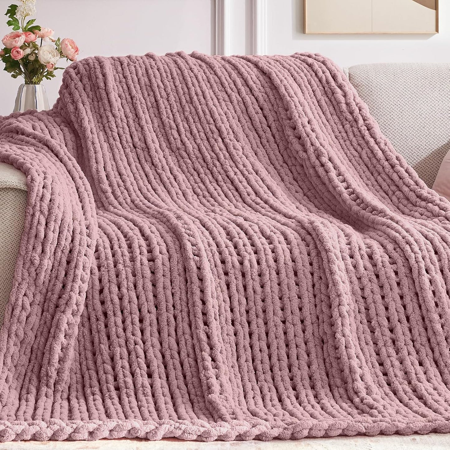 Chunky Knit Throw Blanket, 40''*50'' Knitted Throw Chenille Yarn for Bed Couch, Handmade Muted Pink Crochet Big Thick Blanket, Machine Washable Cute Comfy Blanket for Home Decor