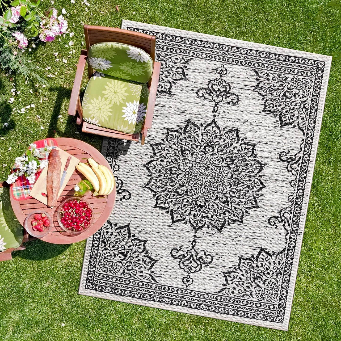 CAMILSON Outdoor Rug, 5x7 Medallion White Black Modern Area Rugs for Indoor and Outdoor Patios, Kitchen and Hallway Mats, Washable Porch Deck Outside Carpet (Medallion White, 5 x 7)