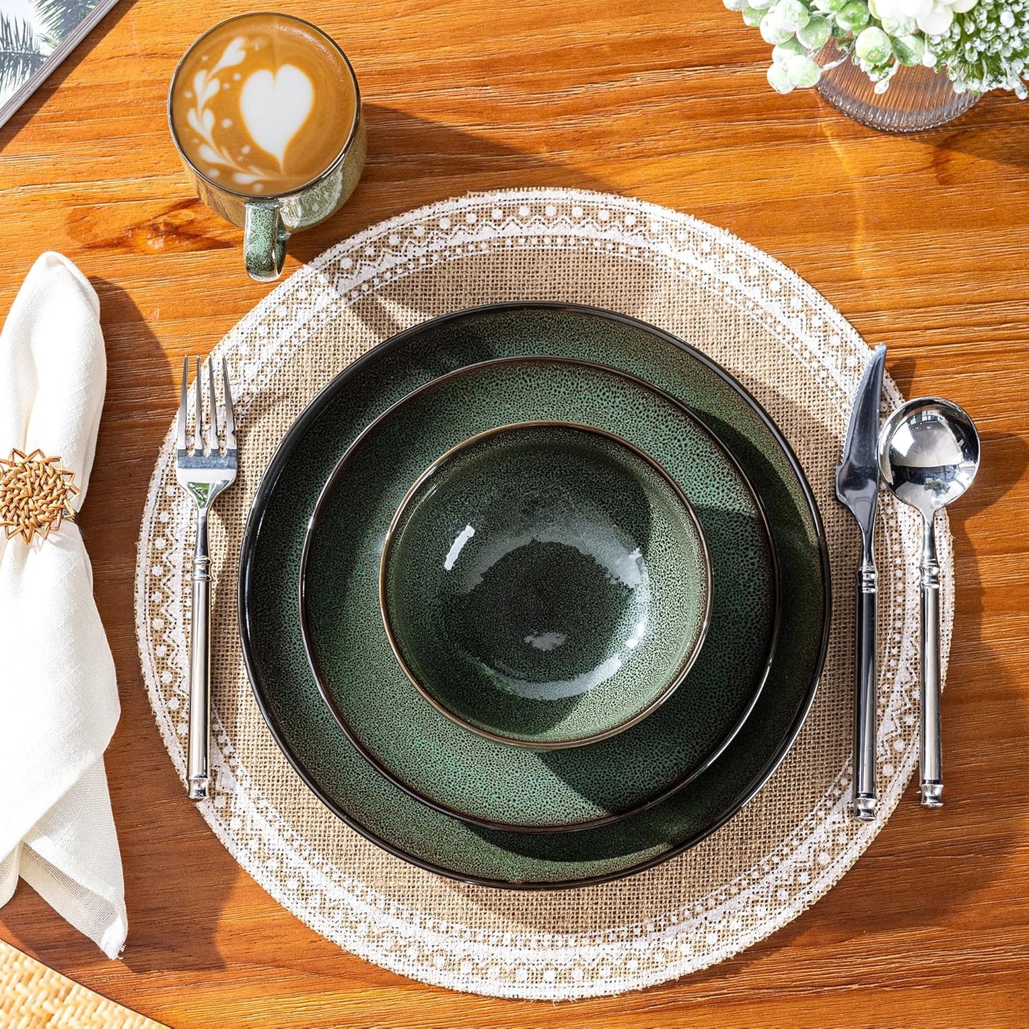 LERATIO Ceramic Dinnerware Sets for 4,16-Piece Reactive Glaze Plates and Bowls Set with Mugs,Highly Chip and Crack Resistant | Dishwasher,Microwave & Oven Safe Dishes set-Green