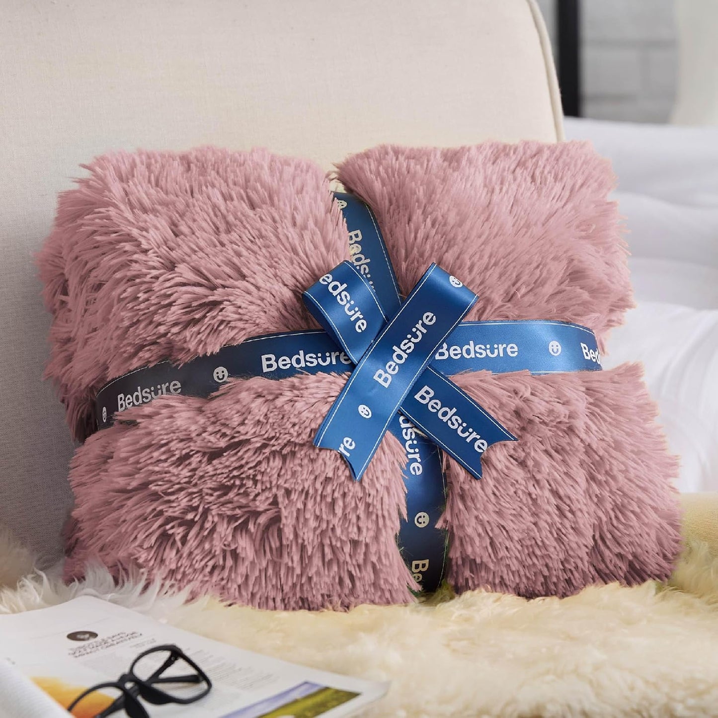 Bedsure GentleSoft Fluffy Dusty Pink Throw Blanket Gifts for Women, Girls, Soft Fleece Cozy Fuzzy Sherpa Plush Warm Minky Thick Faux Fur Throws for Couch, Dark Pink Decor Blanket Gifts for Her, 50x60