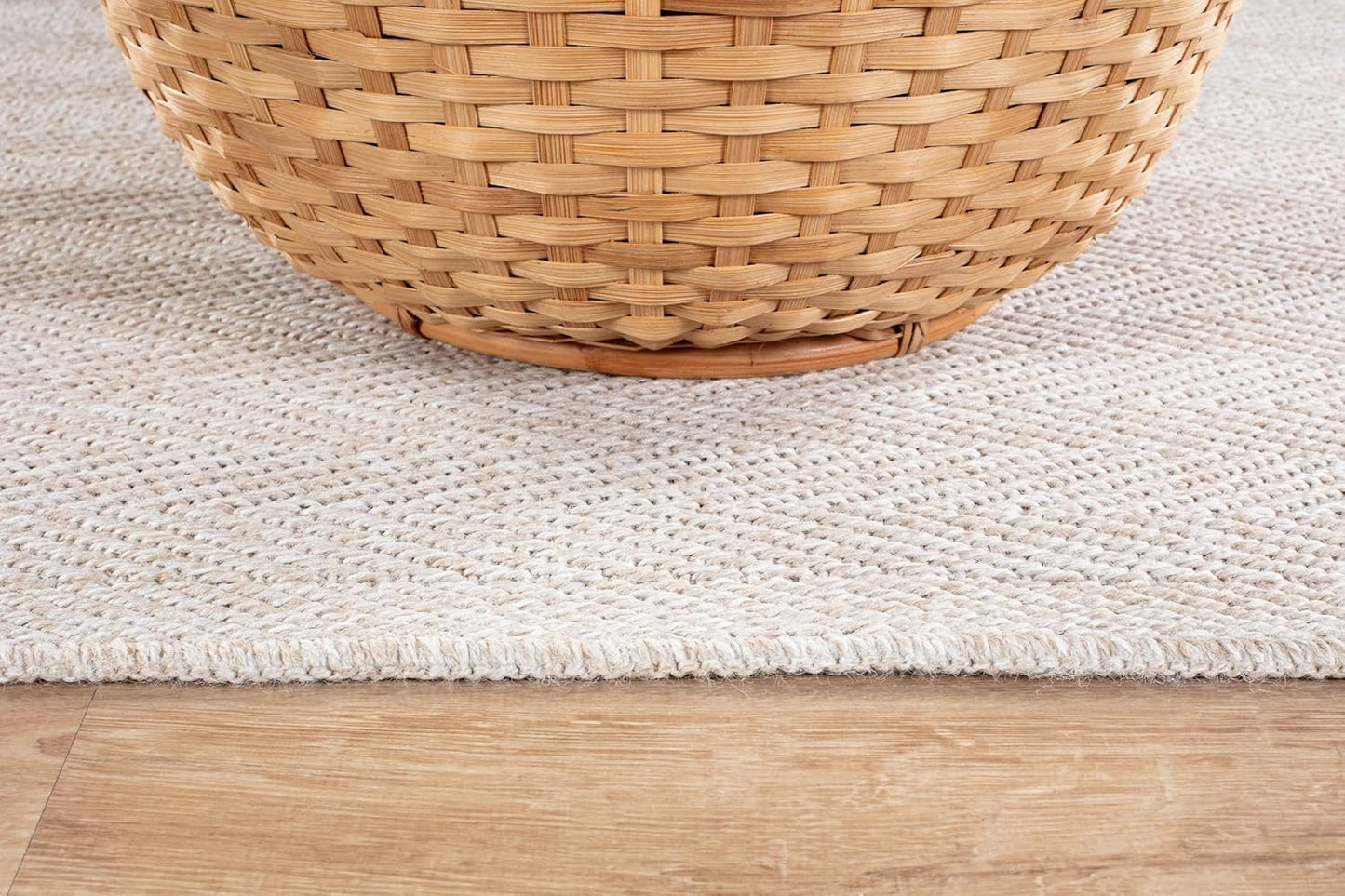 CAMILSON Easy Jute Round Rug 6ft Indoor Outdoor Off-White Color Fiber Area Rugs for Living Room and Patio Rug Herringbone Boho Woven Design Easy-Cleaning Washable Outside Carpet Alfombras (6 Round)