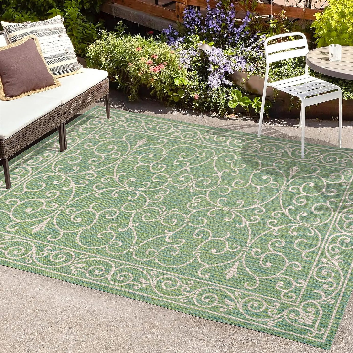 JONATHAN Y Vintage Filigree Indoor Outdoor Area Rug 4X6 Green/Ivory, Charleston Textured Weave for Backyard, Patio, Porch, Easy-Cleaning, High Traffic, Pet-Friendly, Non-Shedding (SMB106K-4)