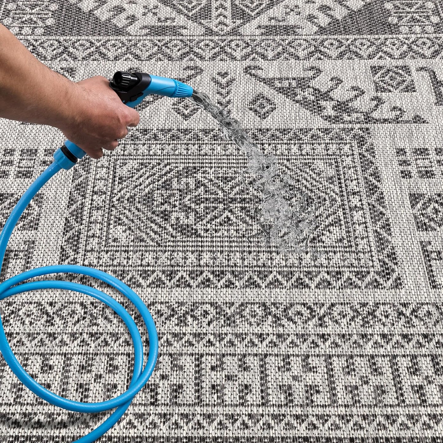 Keen Home Design Terrace Outdoor Runner Rug - 2x6 Washable Indoor/Outdoor Rug for Patio, Kitchen, Balcony, Beach, Garden, Deck and Porch, Size: 2'2"x5'7"