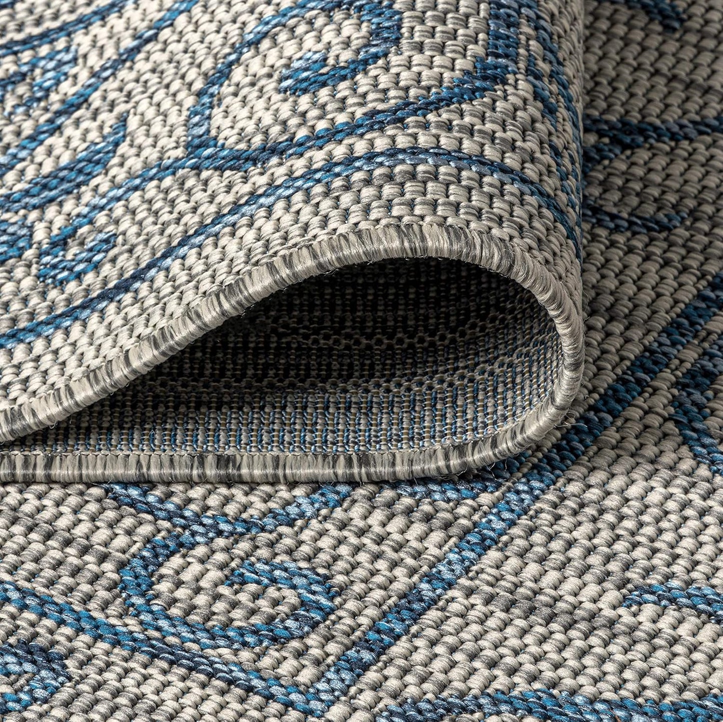 JONATHAN Y Vintage Filigree Indoor Outdoor Runner Rug 2X8 Gray/Navy, Charleston Textured Weave for Backyard, Patio, Porch, Easy-Cleaning, High Traffic, Pet-Friendly, Non-Shedding (SMB106C-28)