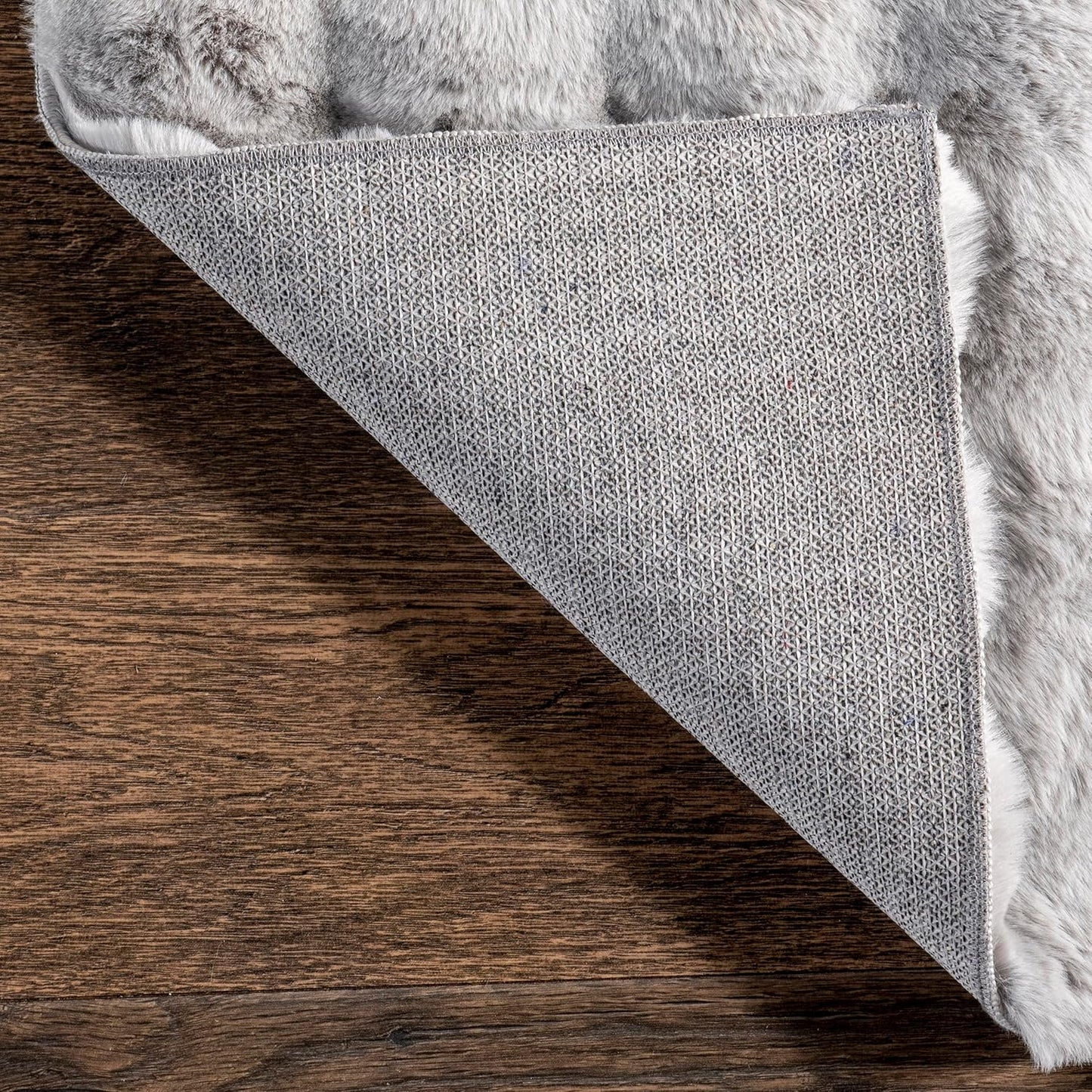 nuLOOM Jeni Solid Faux Rabbit Machine Washable Runner Rug, 2' 6" x 10', Silver